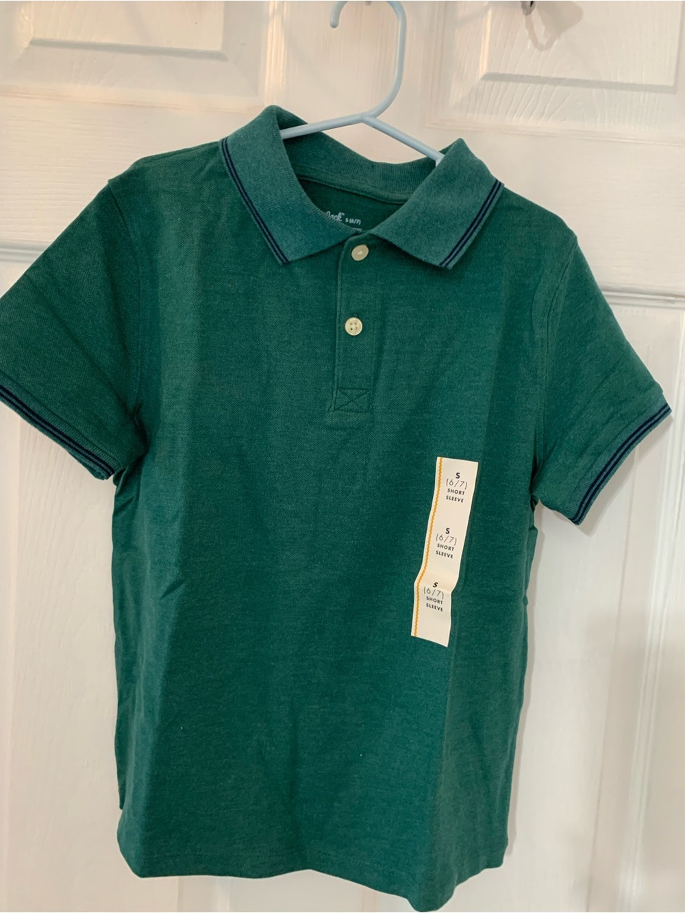 Cat & Jack NWT’s boy’s small 6/7 shirt